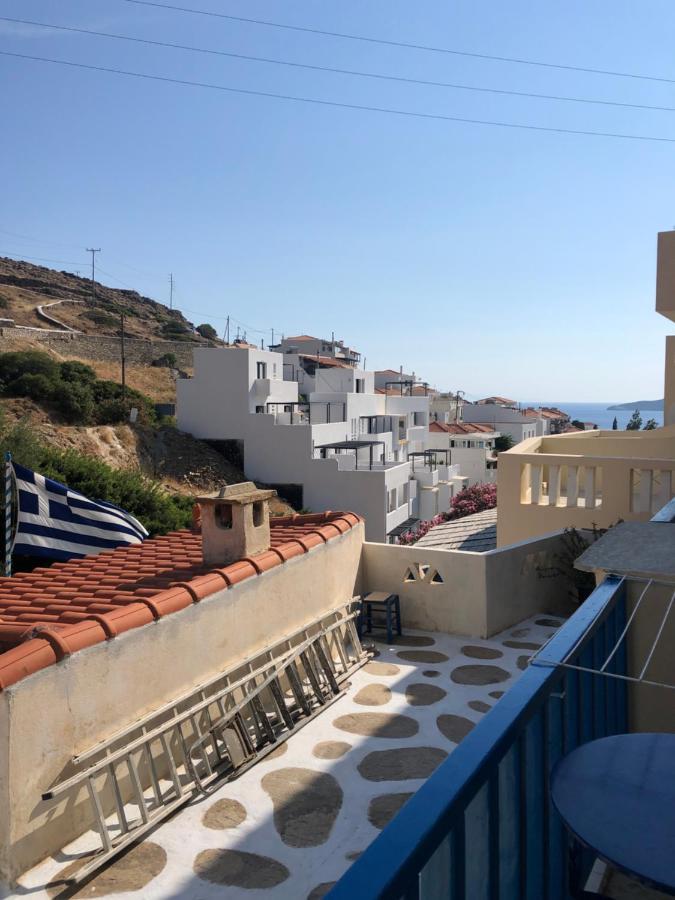 3 Alpha Studios Batsíon Exterior foto